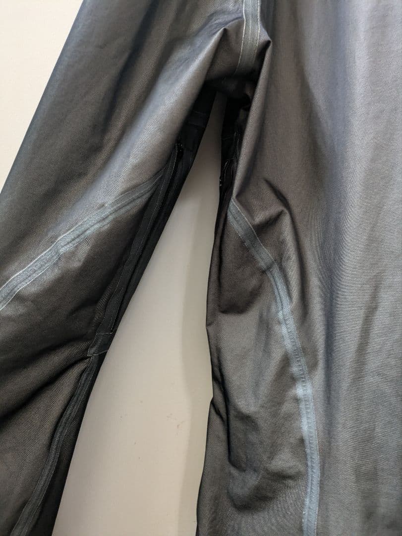 GOLDWIN GORE-TEX3L（3レイヤー）ビブパンツ Mサイズ