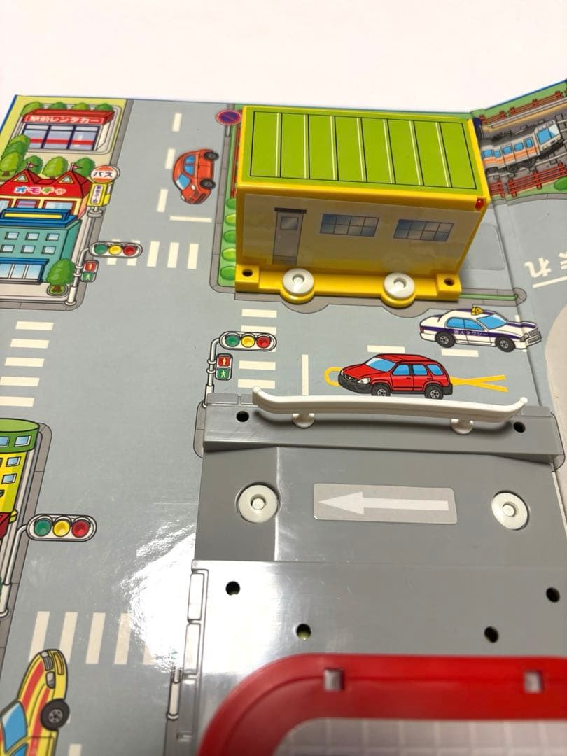 美品】 トミカ ハンデイ立体マップ 駅前ロータリー 付属品有り レア バス