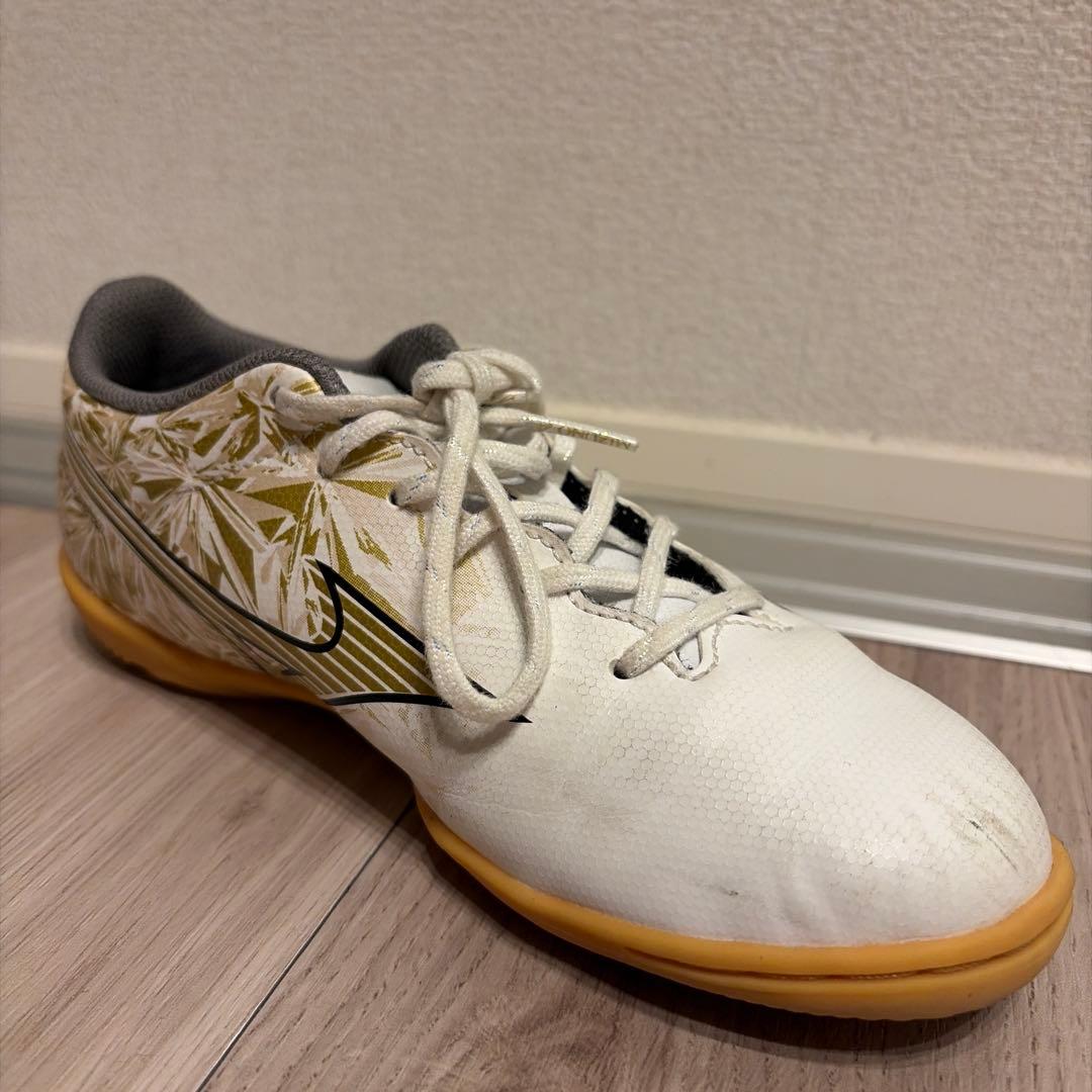 21.5cm】Mizuno Alpha サッカーシューズ ホワイト/ゴールド - メルカリ