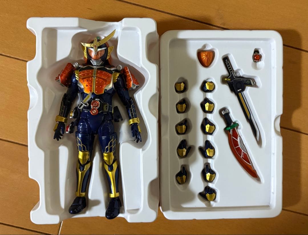真骨彫 S.H.Figuarts 仮面ライダー鎧武