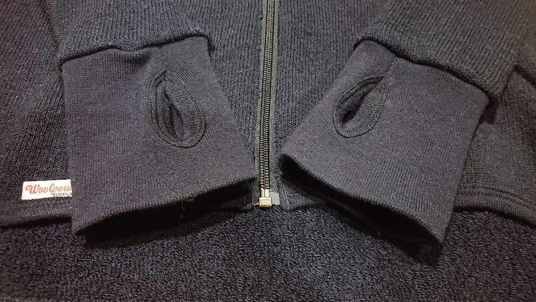 《woolpower ウールパワー》 フルジップジャケット 400 ネイビー