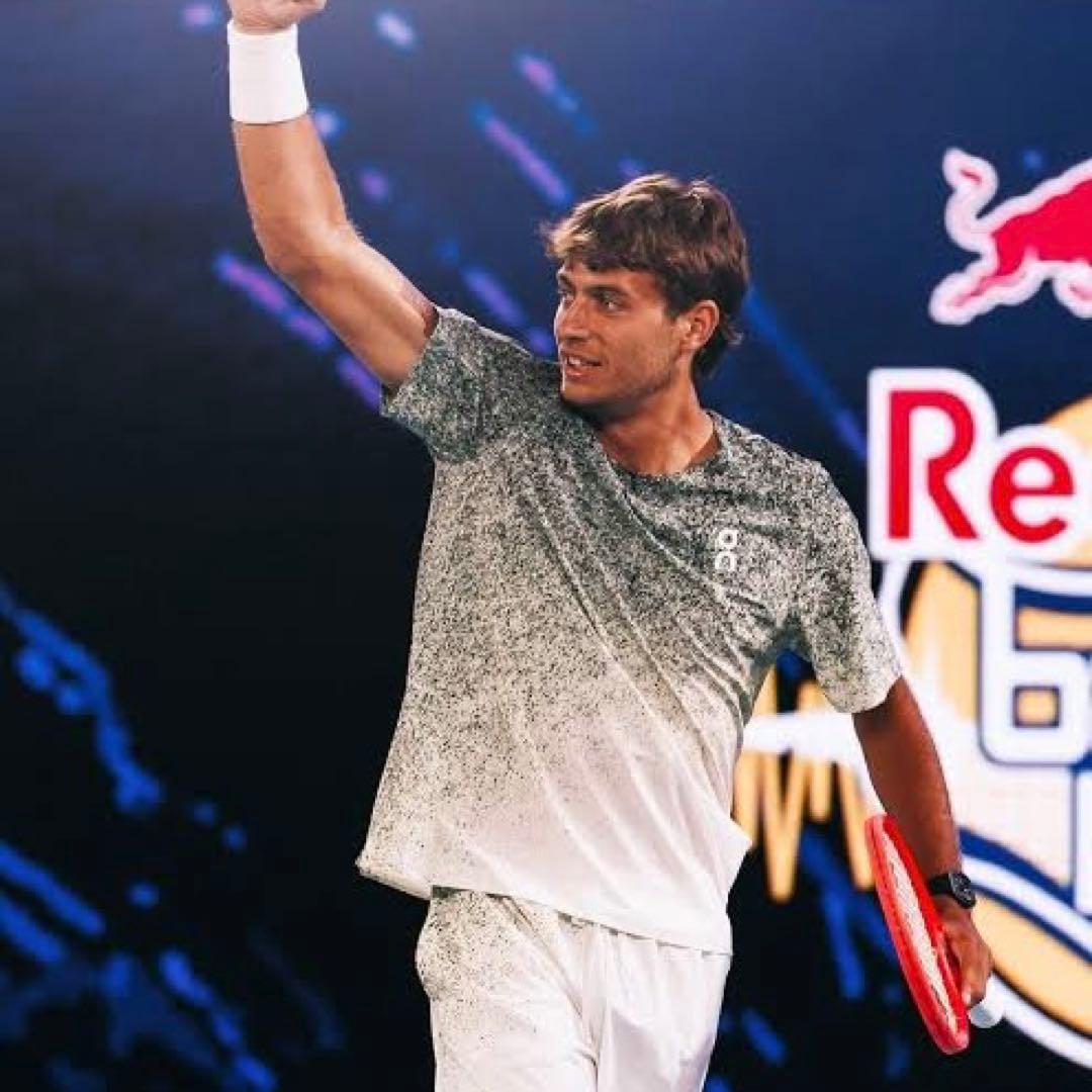 新品】 on Lサイズ Tシャツ 限定エディション ベンシェルトン 全豪