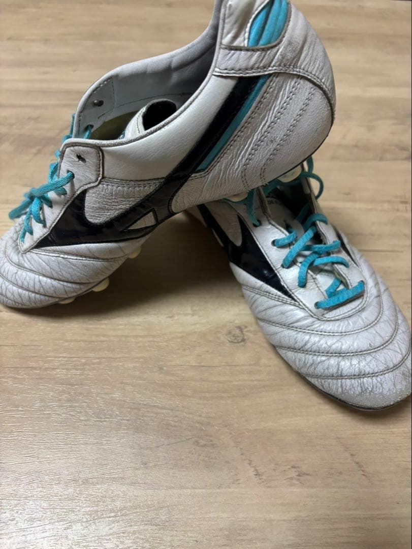 日本未発売 海外限定カラー MIZUNO ミズノ モレリア2japan ＋ネオ3 モレリア2 & モレリアネオ3βにブラックの海外限定カラーが登場