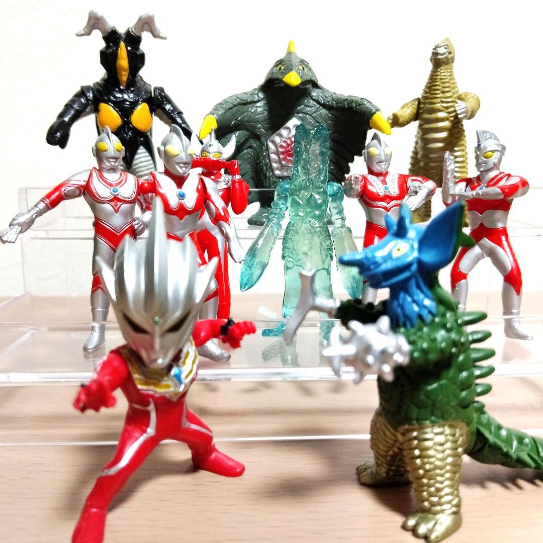 ウルトラマンミニサイズフィギュアまとめ売り 16個 - メルカリ