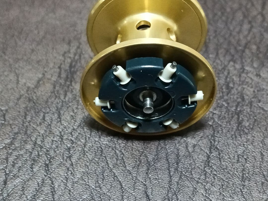 05 カルカッタ 201 shimano 左巻き - メルカリ