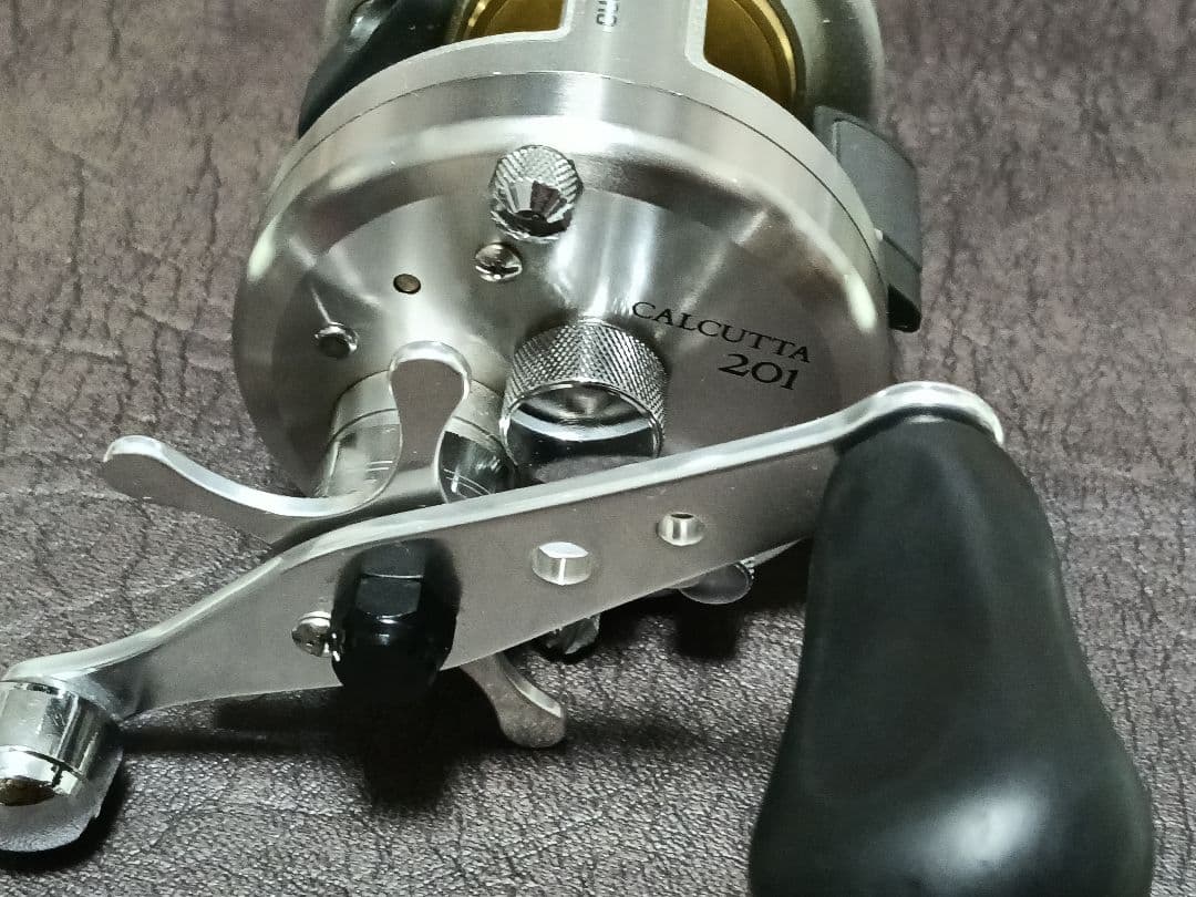 05 カルカッタ 201 shimano 左巻き - メルカリ