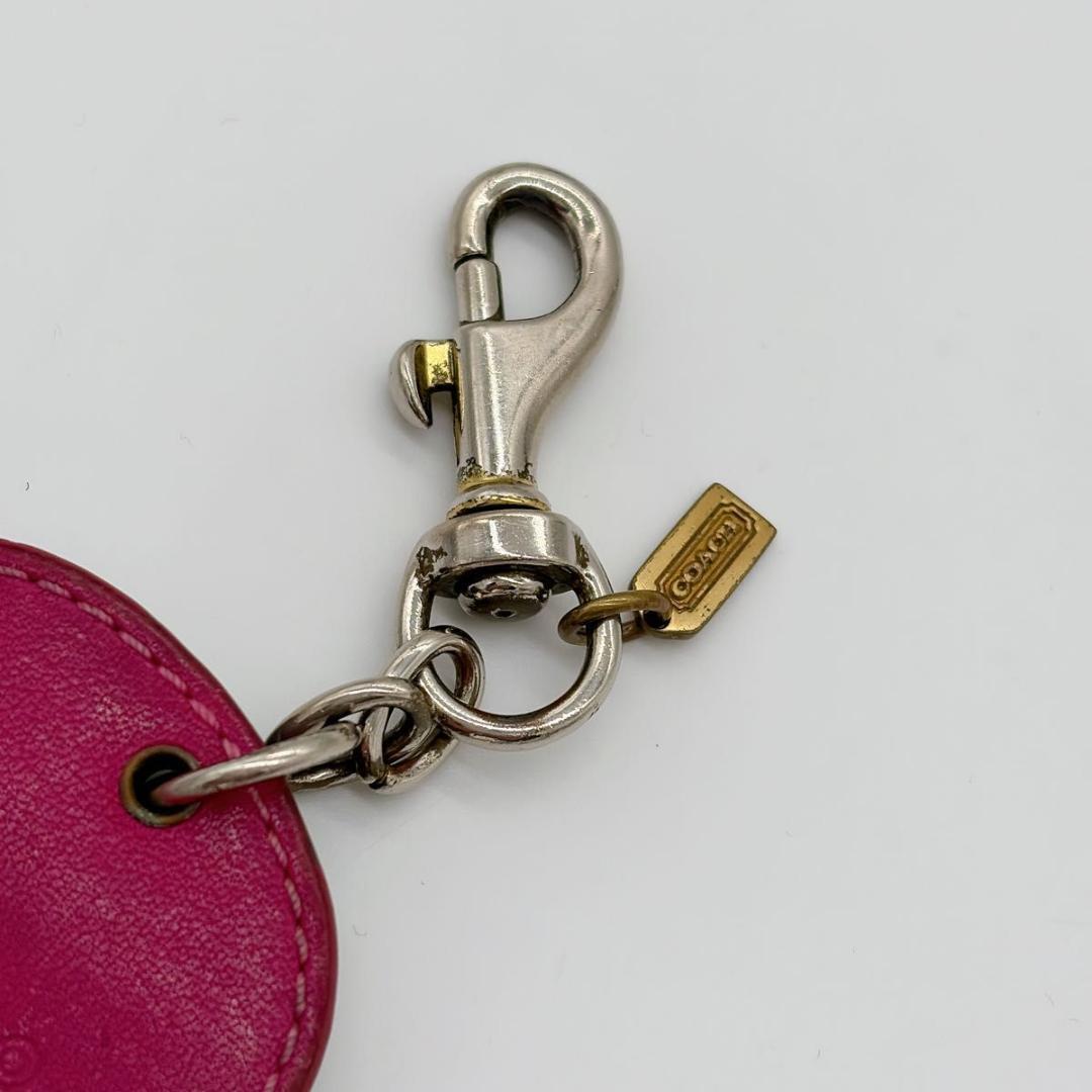 COACH コーチ シグネチャー ストロベリーチャーム いちご キーホルダー