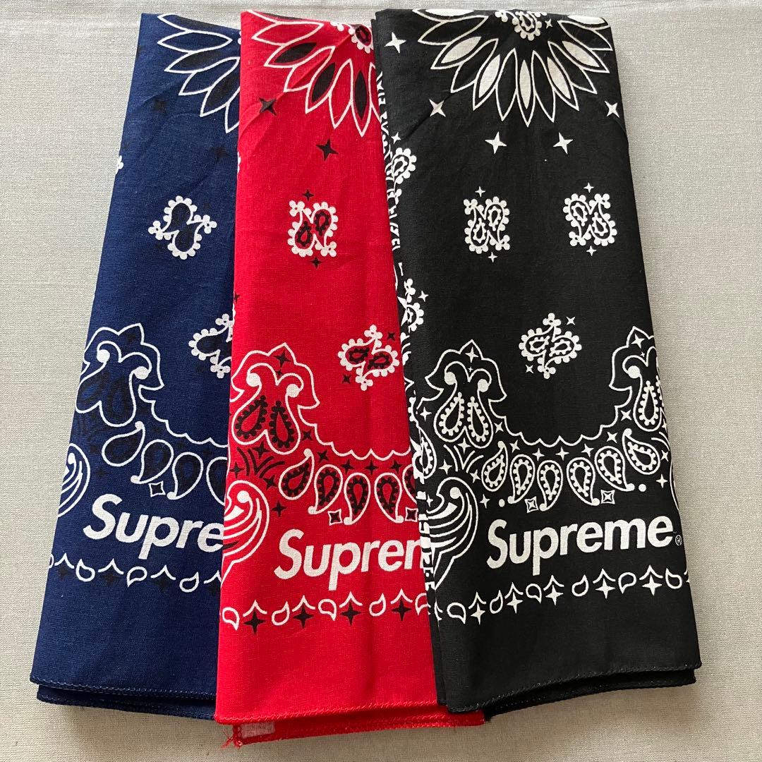 込★Supreme Hav-A-Hank Bandanas3枚セット Supreme®/Hav-A-Hank Bandanas (Pack of 3) | Supreme 24ss