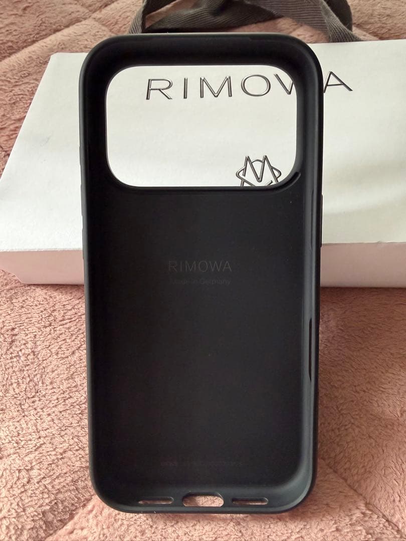 RIMOWA ブラック iPhone17pro用ケース Aluminum iPhone 17 Pro Max Case | Black | RIMOWA