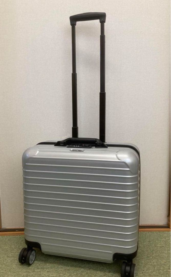 RIMOWA SALSA Business リモワ サルサ ビジネス ４輪 機内 10泊以上] リモワ サルサ 97L マットブラック 4輪 RIMOWA SALSA