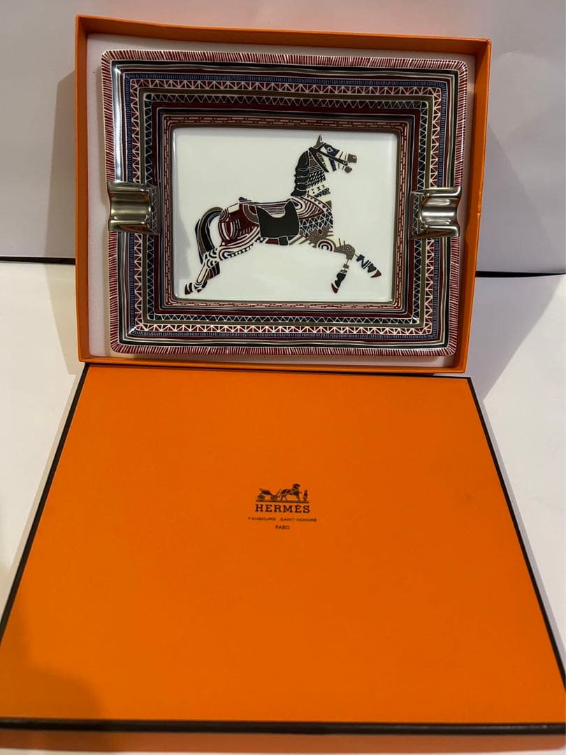 c*k様 エルメス置き型灰皿 HERMES エルメス モザイク ヴァンキャトル 灰皿 ゴールド 名入れ彫刻代