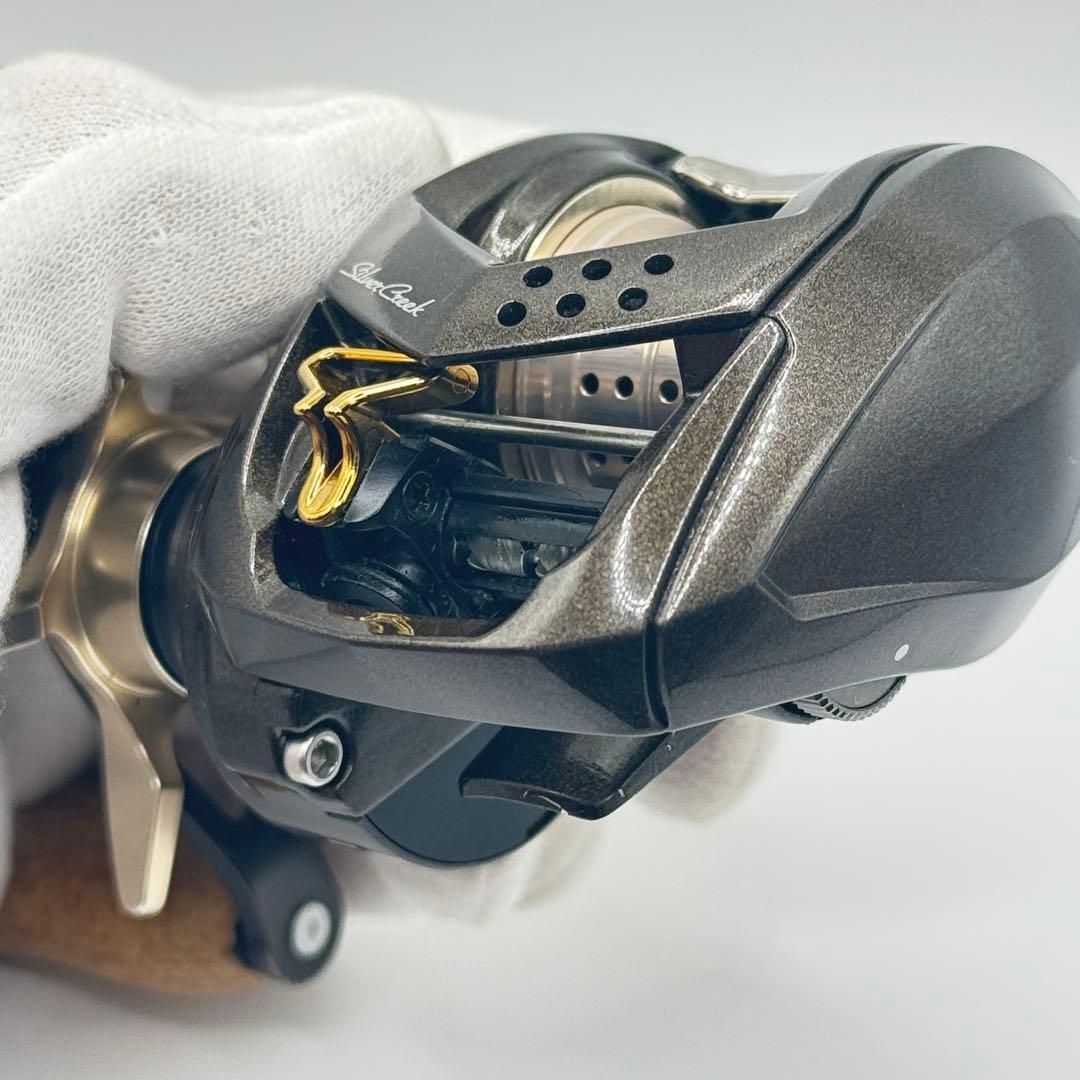 美品 シルバークリーク エア TW ストリームカスタム 8.5R 右巻 ダイワ