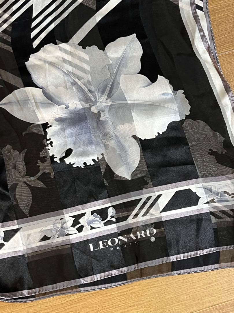 サリー様専用LEONARD レオナール シルク花柄ストール ブラック
