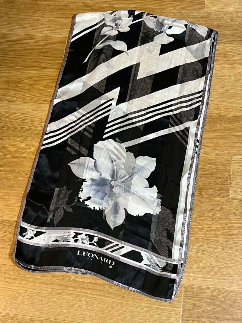 サリー様専用LEONARD レオナール シルク花柄ストール ブラック