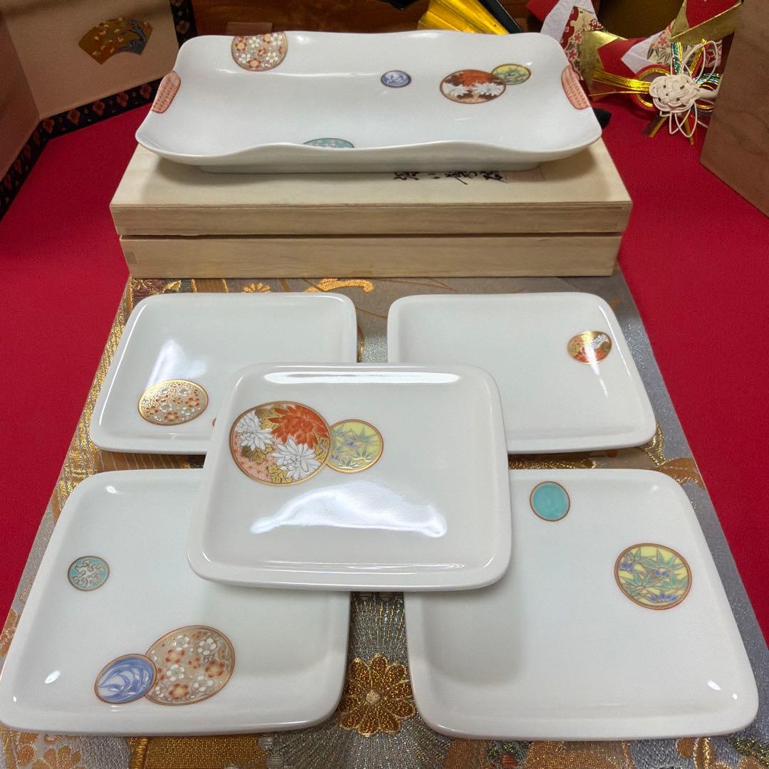 深川製磁　宮内庁御用達　寿赤絵　角皿&銘々皿 No.4-46