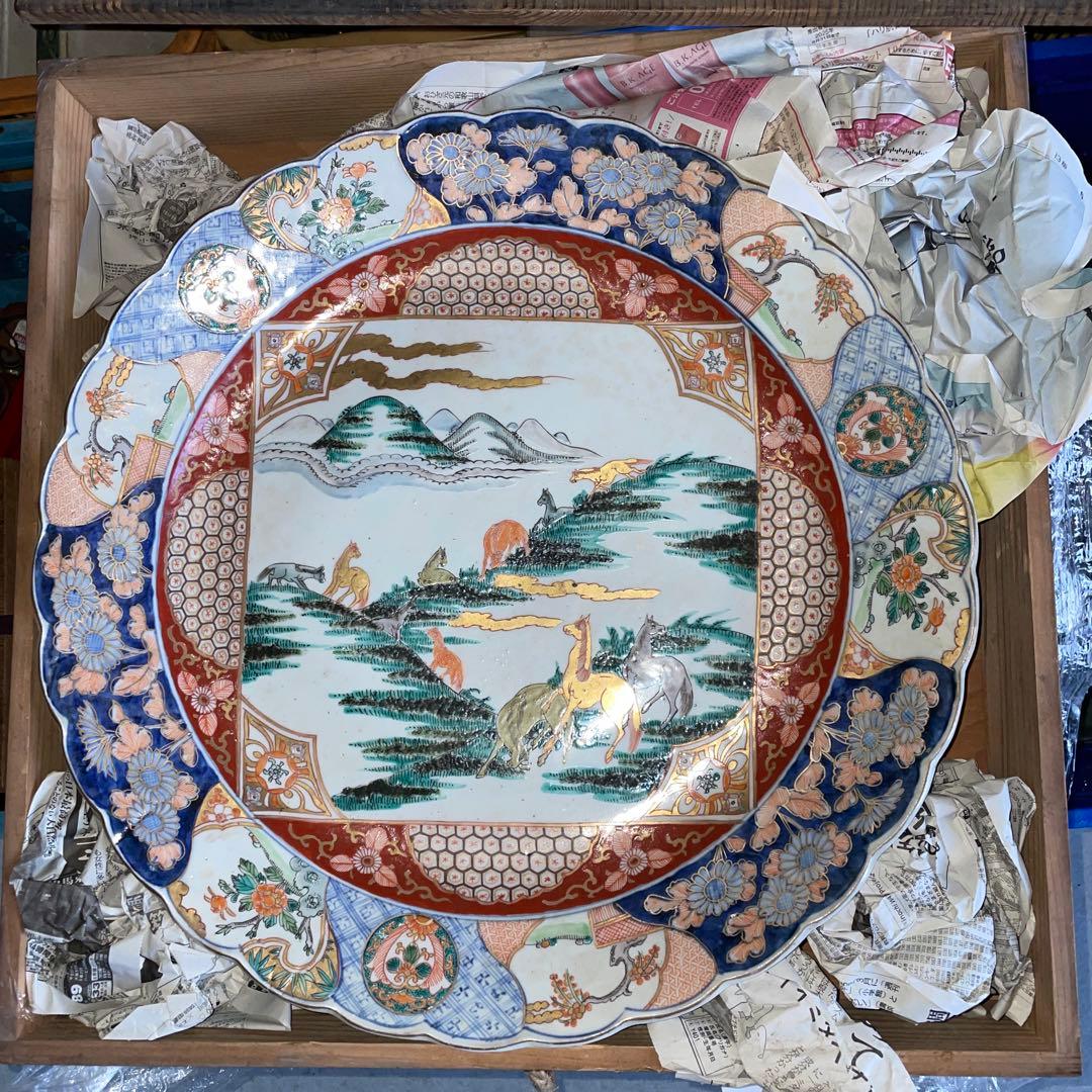 古伊万里 大皿 額皿 馬 飾皿 色絵 金彩 46cm 共箱入 大皿 陶磁器 古伊万里 大皿 額皿 馬 飾皿 色絵 金彩 46cm 共箱入 大皿 陶磁器