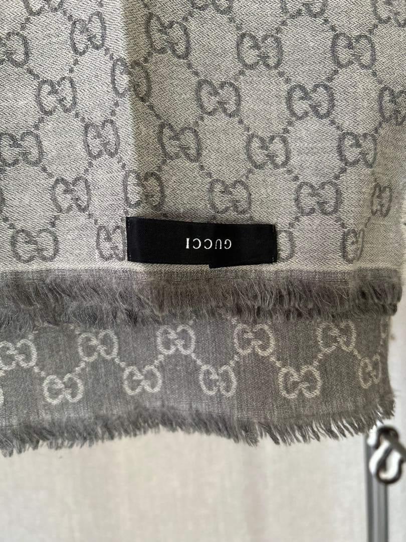 GUCCI グッチ 正方形大判ストール【約135cmから140cm正方形】