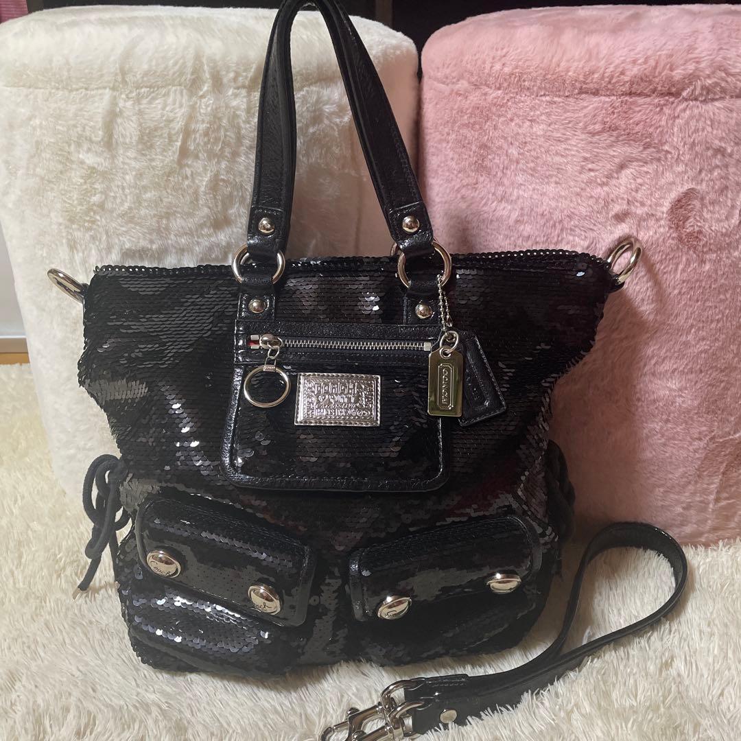 コーチスパンコールバッグ　ブラック スパンコール バッグ Coach(コーチ) - ブランド通販のBUYMA