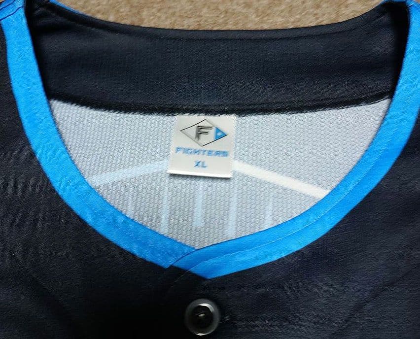 ファイターズ 2024限定エスコンフィールドユニフォーム XL 山崎福也