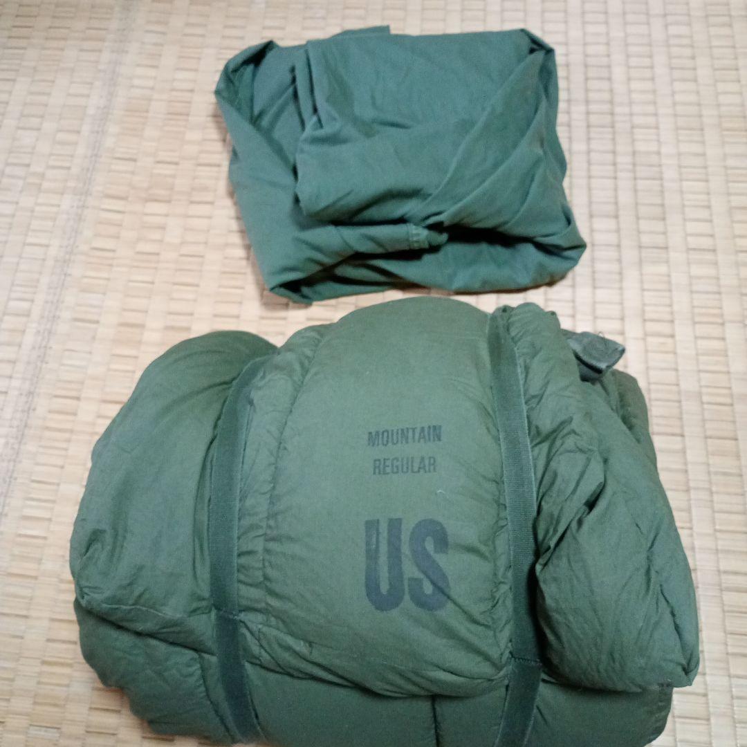 米軍放出品】 寝袋/羽毛 ＆ 寝袋カバー MOUNTAIN REGULAR