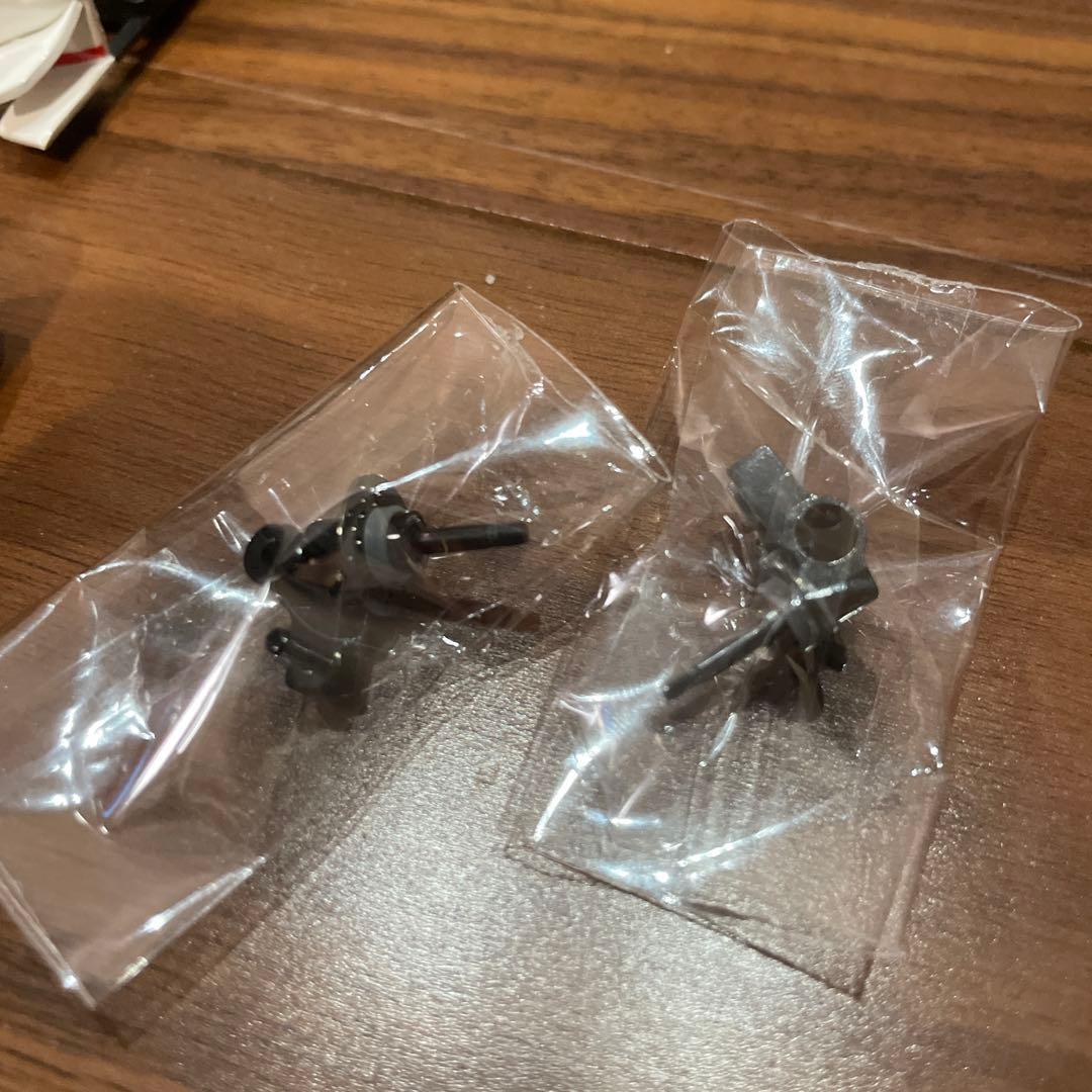 B*s様 ミニッツ フォーミュラー F-1 AM基盤、アルミフロントナックル2