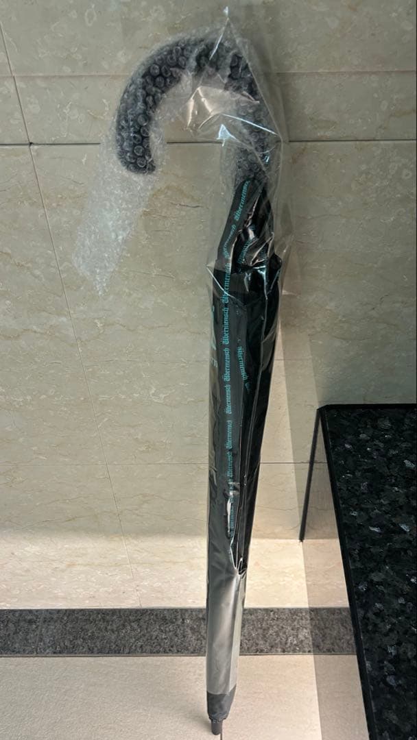 新品 G-DRAGON ジヨンÜbermensch OSAKA 展示会 限定 傘 - メルカリ