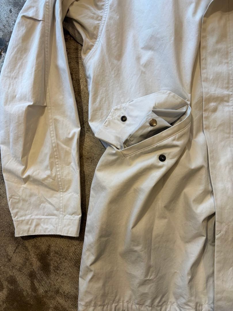 新品未使用】ナナミカ スプラッシュシェルコート L ライトベージュ