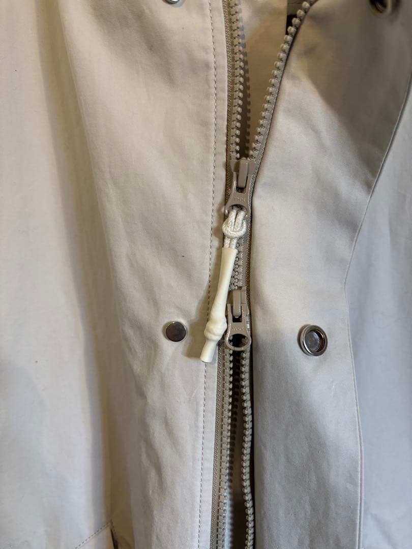 新品未使用】ナナミカ スプラッシュシェルコート L ライトベージュ