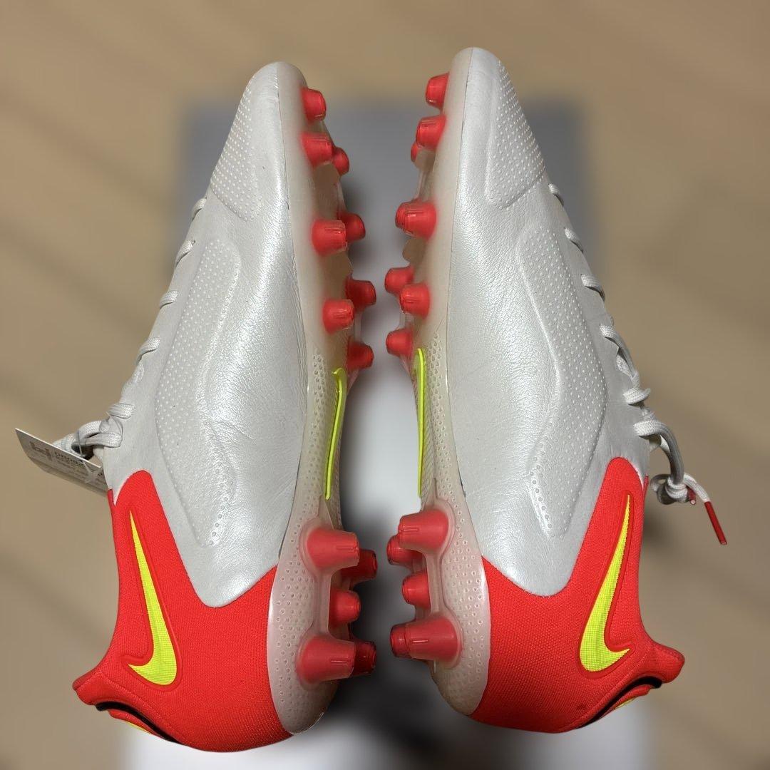 新品タグ箱袋あり Nike ティエンポレジェンド9 HG 26cm スパイク