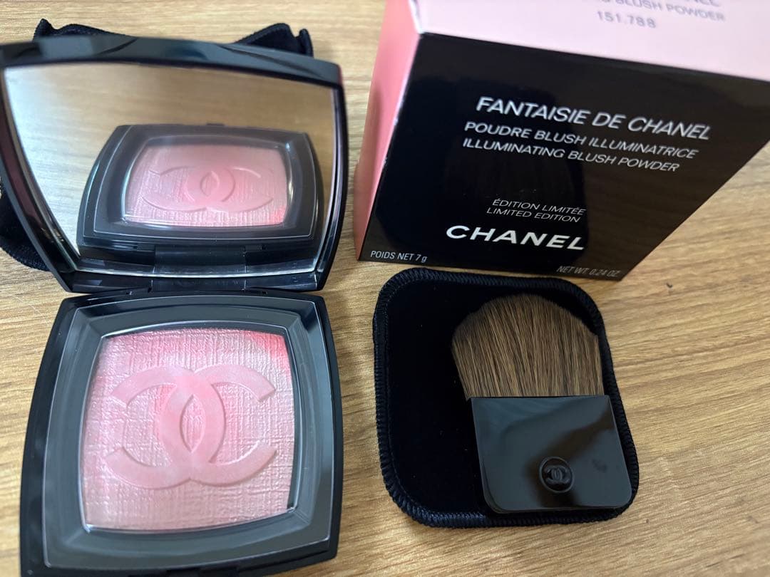 CHANEL チーク　ファンテジードゥ 限定 CHANEL ファンテジードゥシャネル チークカラー 特別限定品 - メルカリ