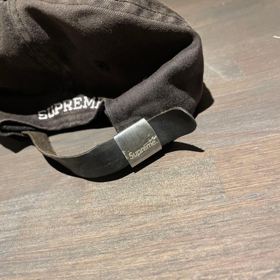 SUPREME 黒 キャップ Sロゴ - メルカリ