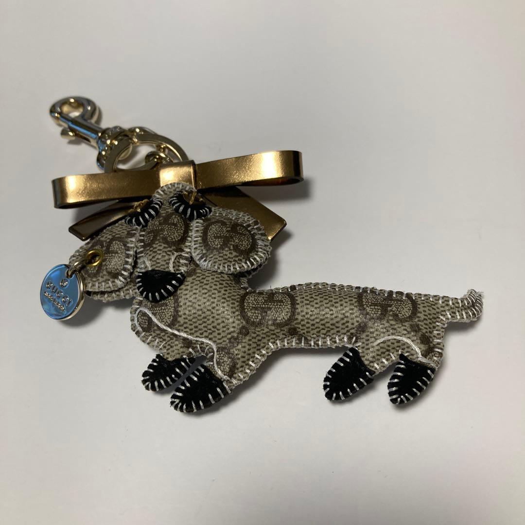 GUCCI グッチ グッチョリ アルトゥ ダックスフント キーホルダ キーリング 楽天市場】GUCCI【グッチ】グッチョリ キーホルダー チャーム ダックス