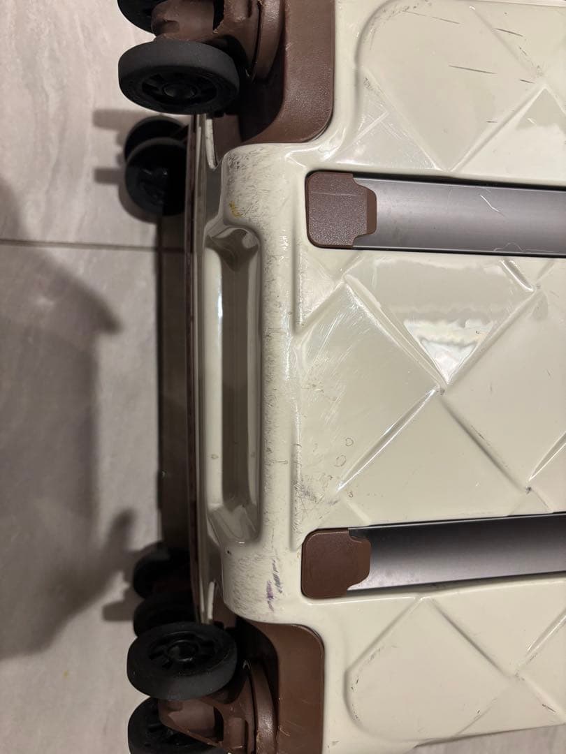 STRATIC スーツケース レザー&モア ミルク