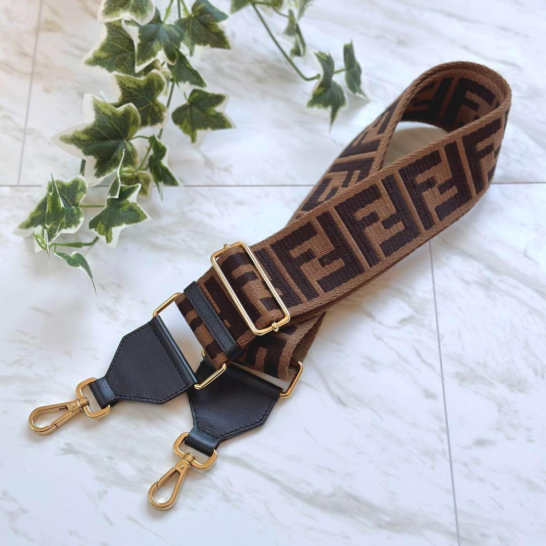 FENDI フェンディ ストラップ ユー ショルダーストラップ ズッカ柄