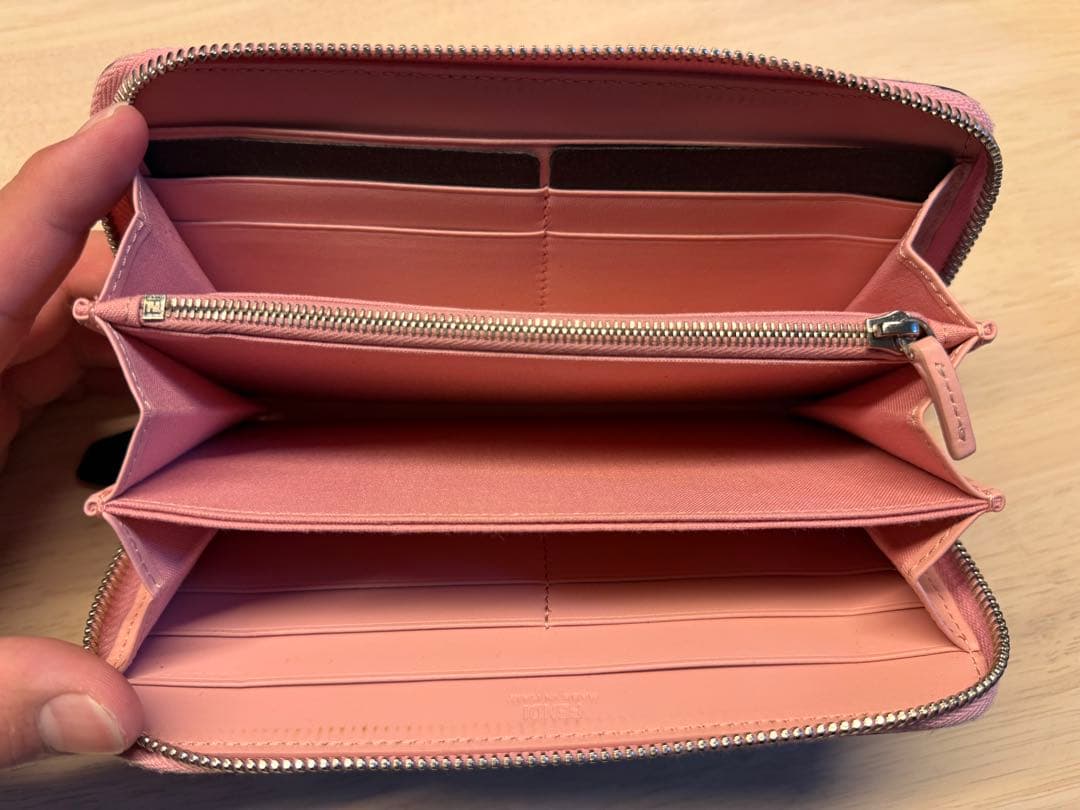 可*口様 FENDI グラフィックプリント 長財布 レア