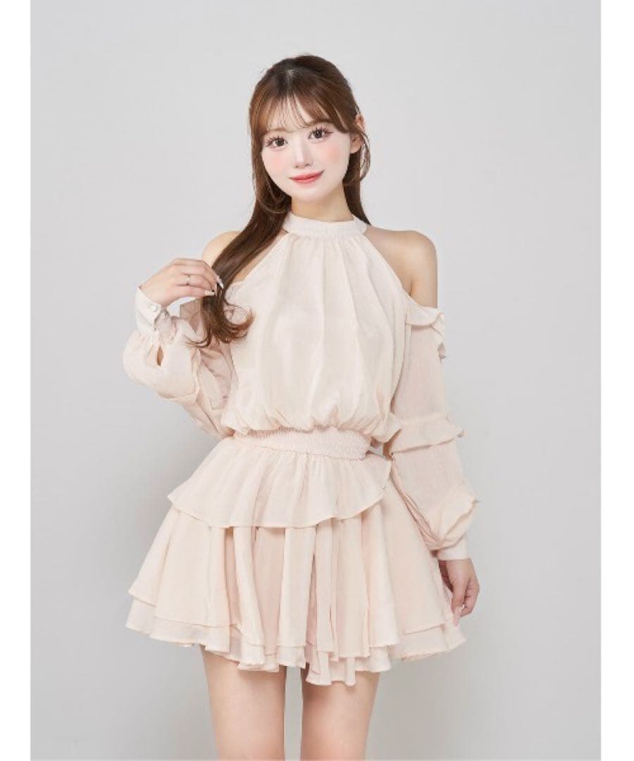 ベージュ フリル ミニワンピース 長袖 楽天市場】【SALE】フリルスタンドカラー長袖ワンピース レディース