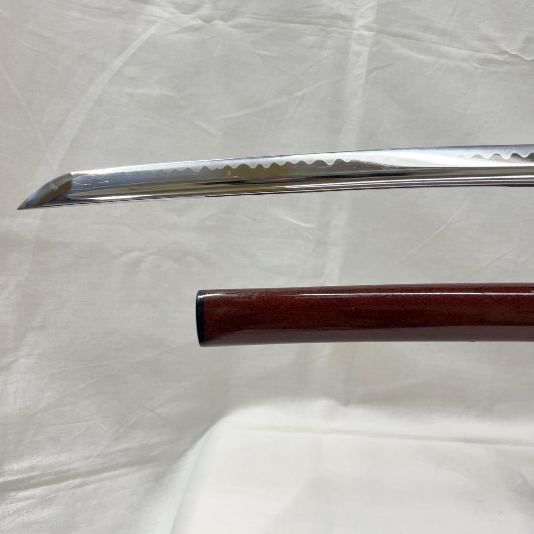 模造刀】太刀 樋入り 全長102センチ 龍鍔 茶ツイシュ 鞘 互の目