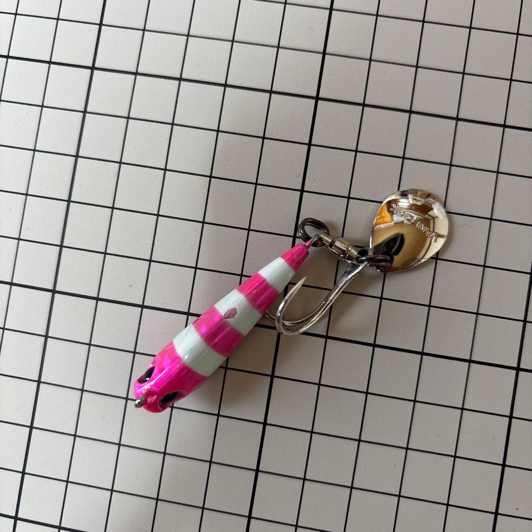 メタルマジックTG40g6個セット ヴァンフックブレード、ダブルフック付き