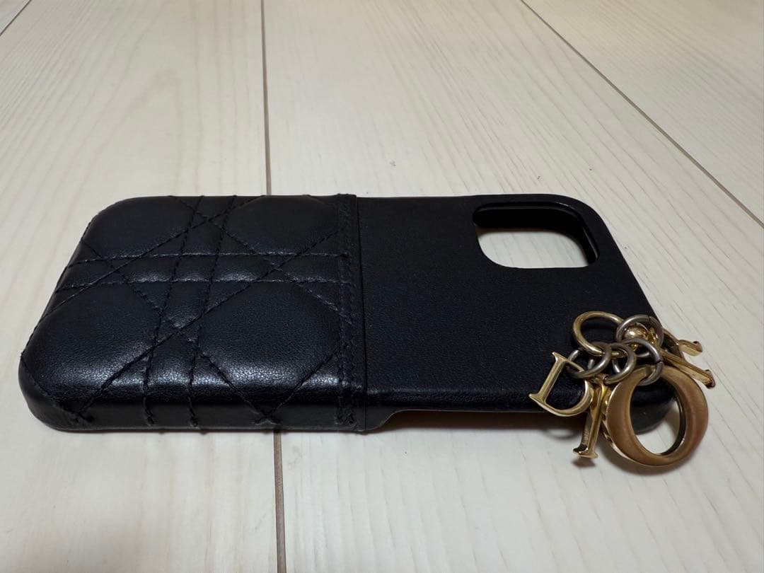 専用papikoさん]Dior ブラック iPhoneケース チャーム付き