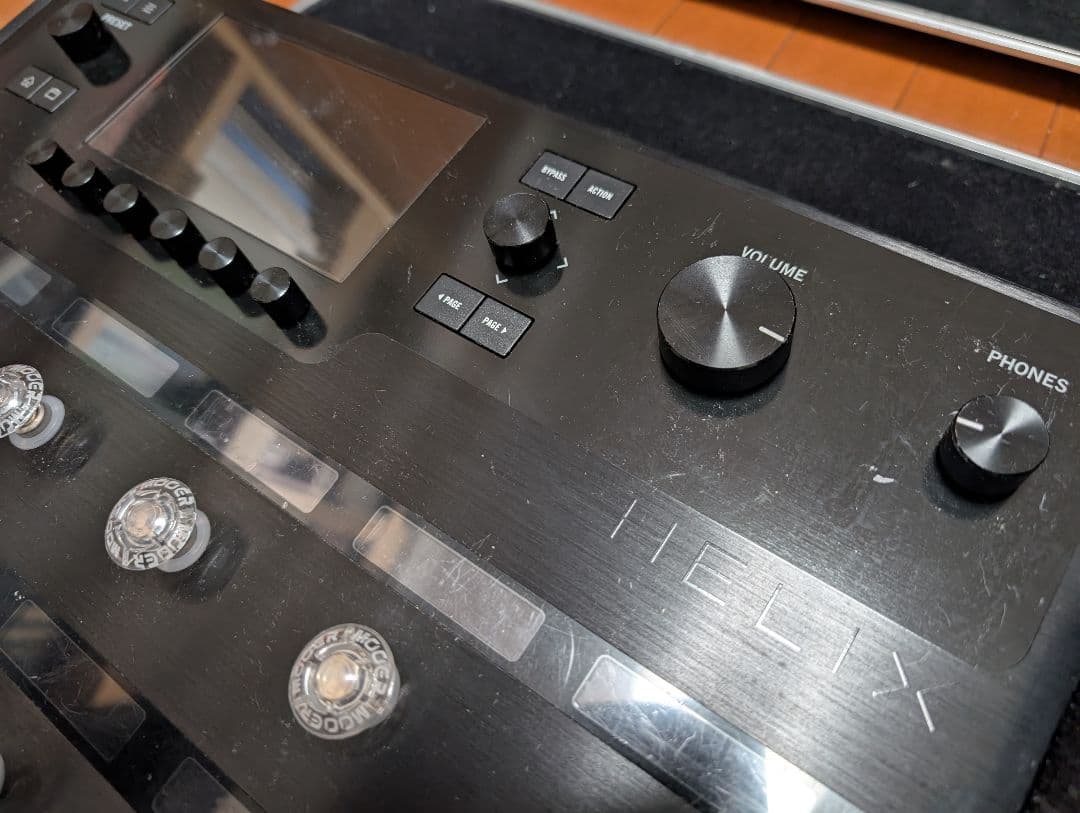 特価】LINE6 HELIX FLOOR(ハードケース、スイッチキャップ付き)の通販