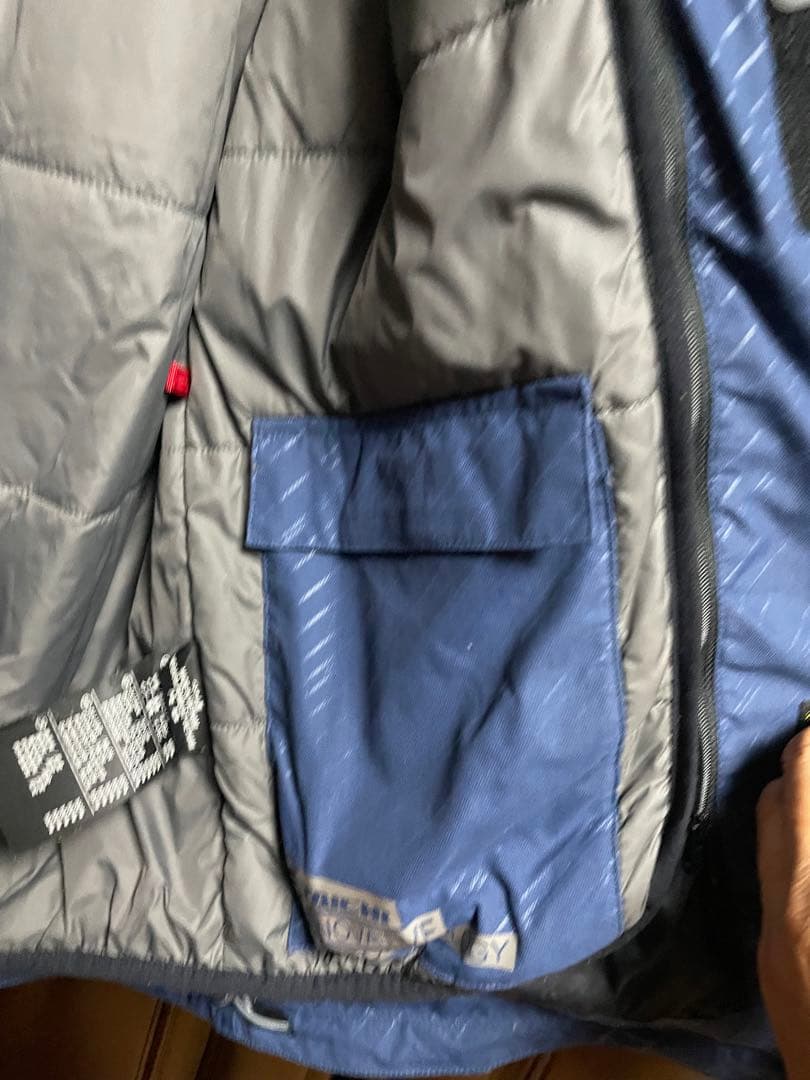 誠に申し訳ございませんがToshiki様がご購入されました。