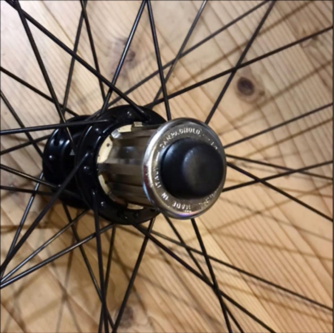 手組みホイール(カンパレコードハブにマビックリムオリジナル塗装700c