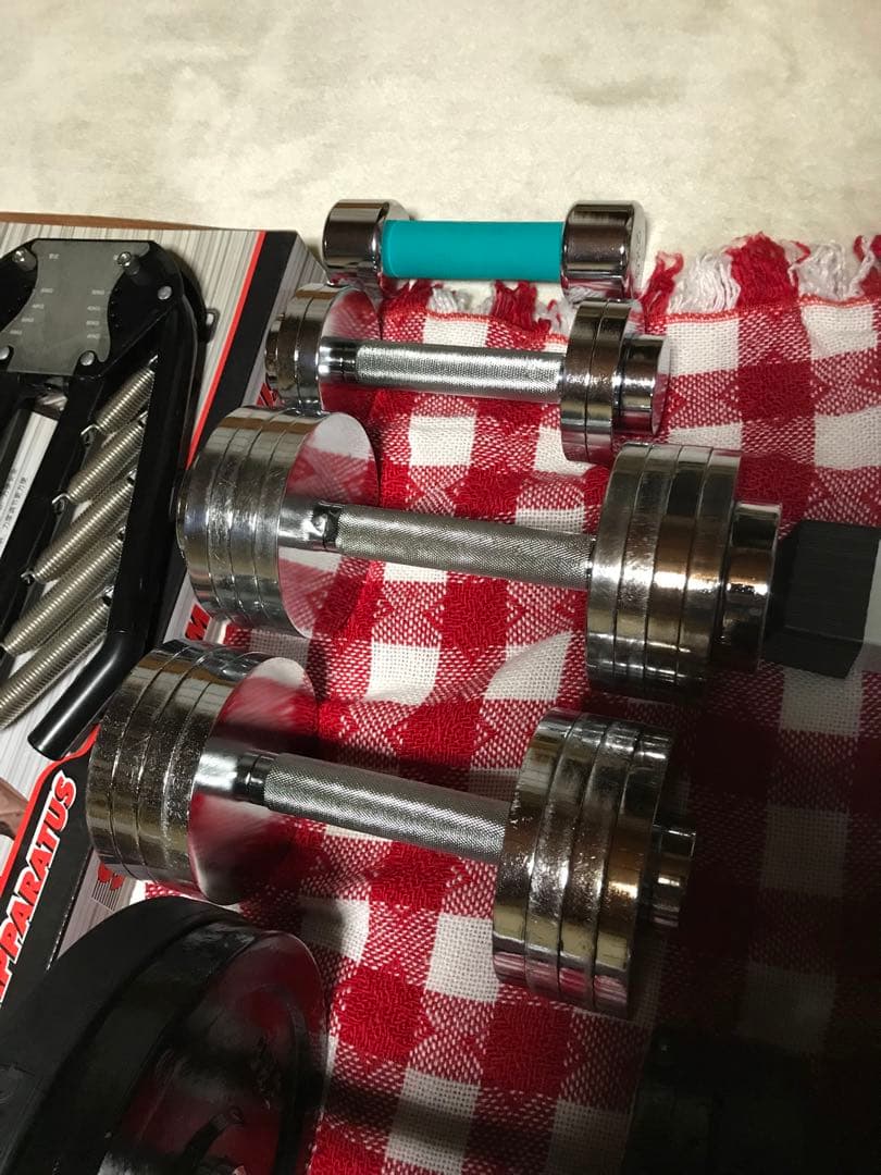 まとめて 筋トレ用品 ボディメーカー フラットベンチ ダンベル stronger