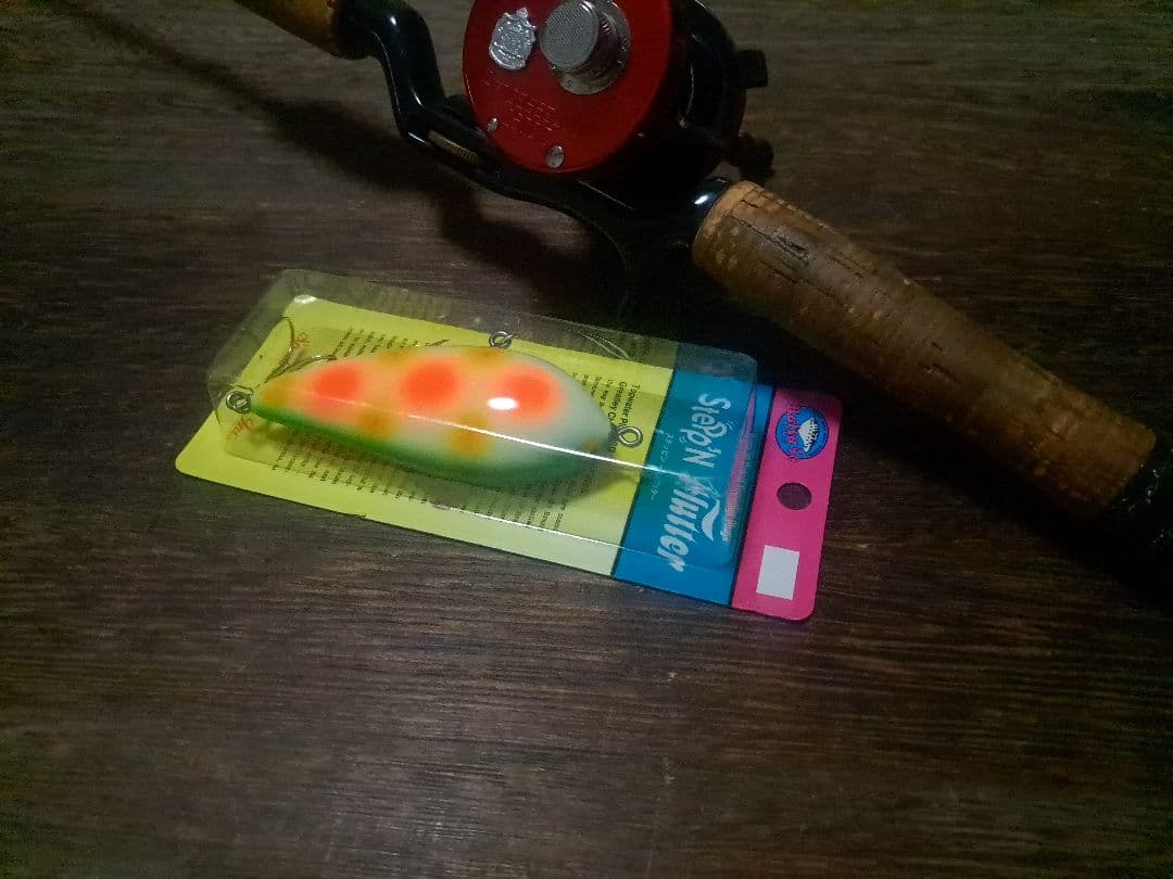 バルサ50 ステッピン・フラッター パロット 奇跡のデッドストック