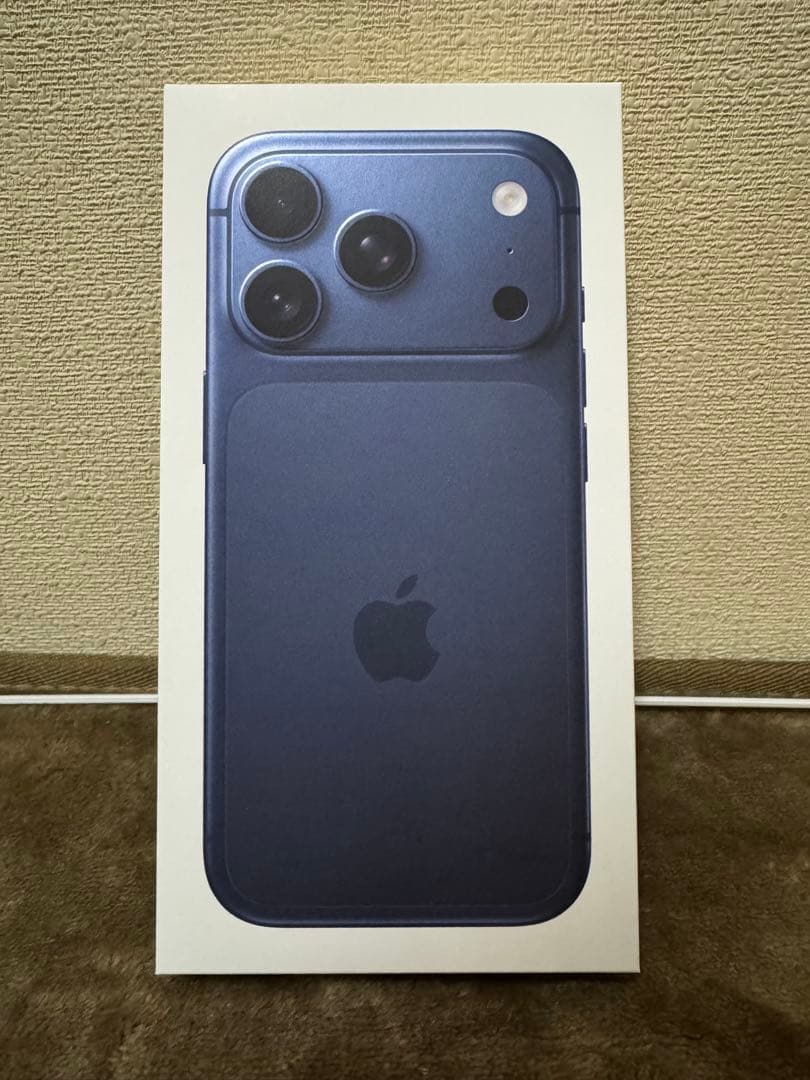 Apple iPhone 17 Pro 256GB Deep Blue - メルカリ