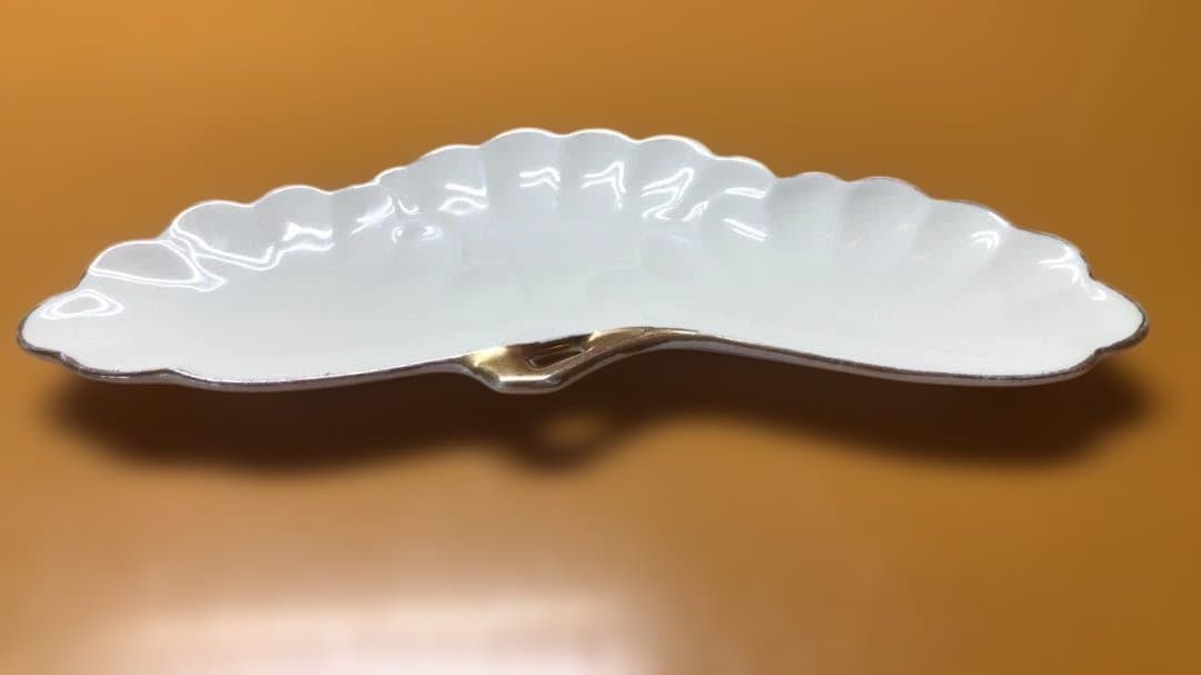 マロン　松様皿 15客 ロンシャンマロン色のリボンLongchamp Rubans深皿W24.5×3.5cm gc-1528