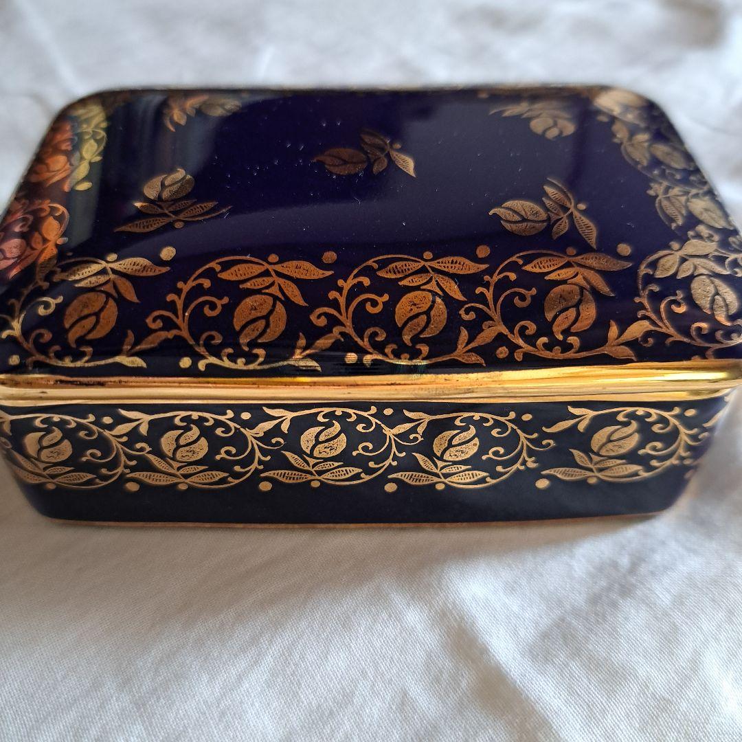 フランス リモージュの陶器の小箱 アンティーク リモージュ 蓋付 小物