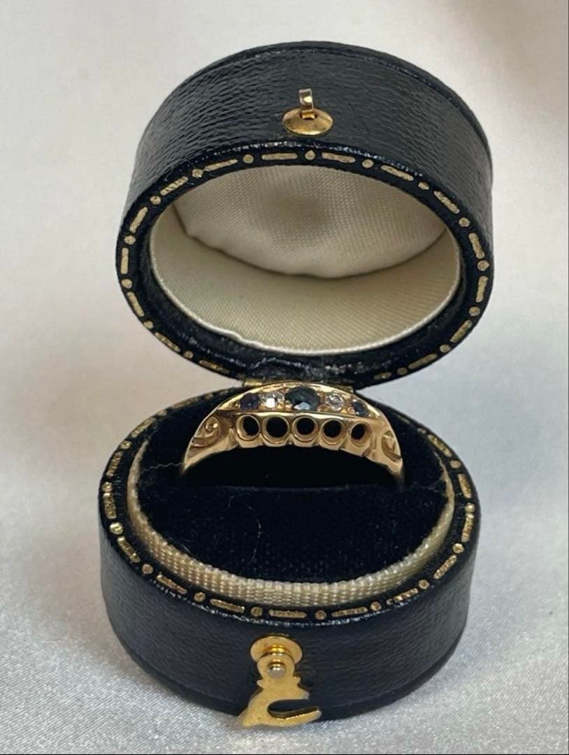 英国　イギリスアンティーク　18ct 18金　サファイヤリング 1917年 アンティーク 英国 イギリス 18K ゴールド 指輪 リング