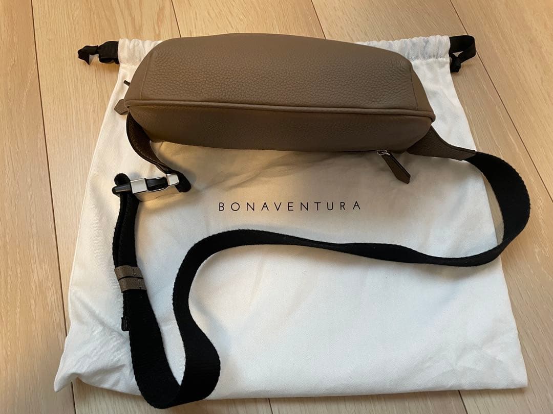 みつうぉ様専用】BONAVENTURA ボディバッグ エトーヴ