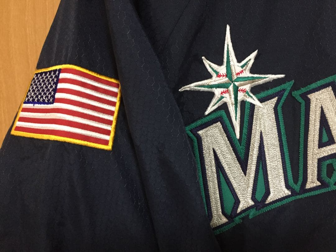 MLB シアトル・マリナーズ ナイロンスタジャンM フリースなし